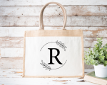 Personalizirana torba iz jute z žepkom: venček in inicialka