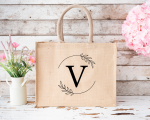 Personalizirana torba iz jute: venček in inicialka