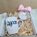 Darilni komplet: personalizirana bunkica in klasična skodelica