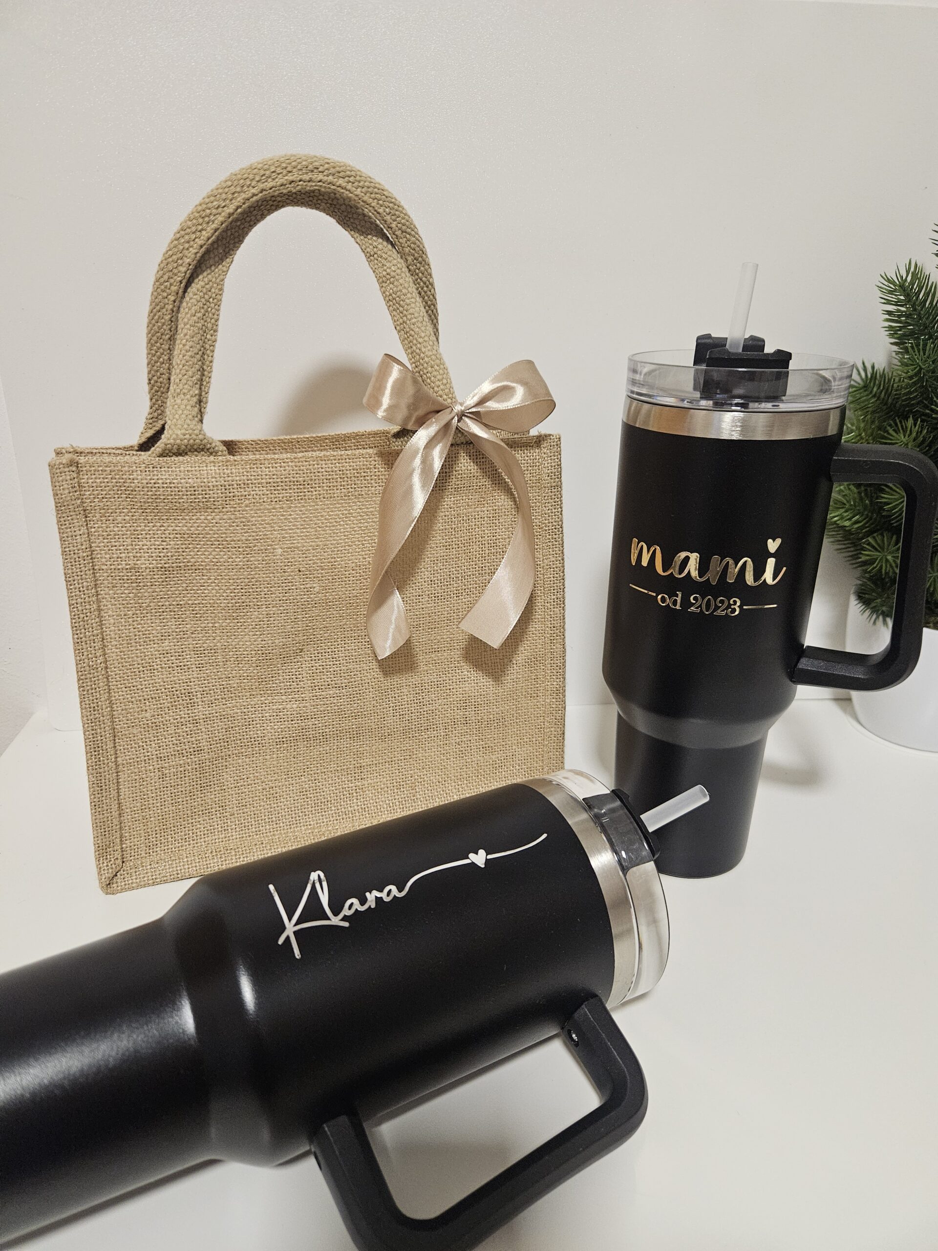 Tumbler_juta Personaliziran termo lonček (Tumbler) 1200 ml – v darilni jutini vrečki - slika 1