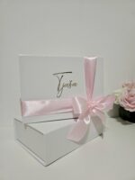 Personalizirana škatla s pentljo