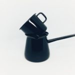 Emajl džezva črna: oblikuj po svoje