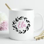 Skodelica personalizirano ime z venčkom