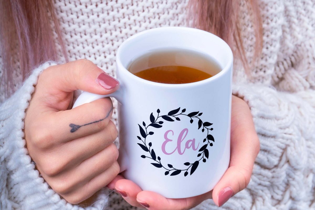 Skodelica personalizirano ime z venčkom - slika 2